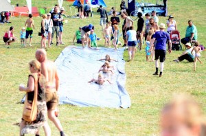 Wasserrutsche bei 35° - das fetzt!