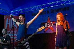 Der Katze und die Hund