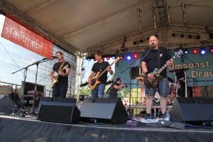 Stagediving Elephants