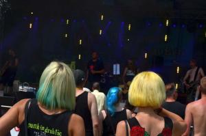 Giselas (?) von hinten